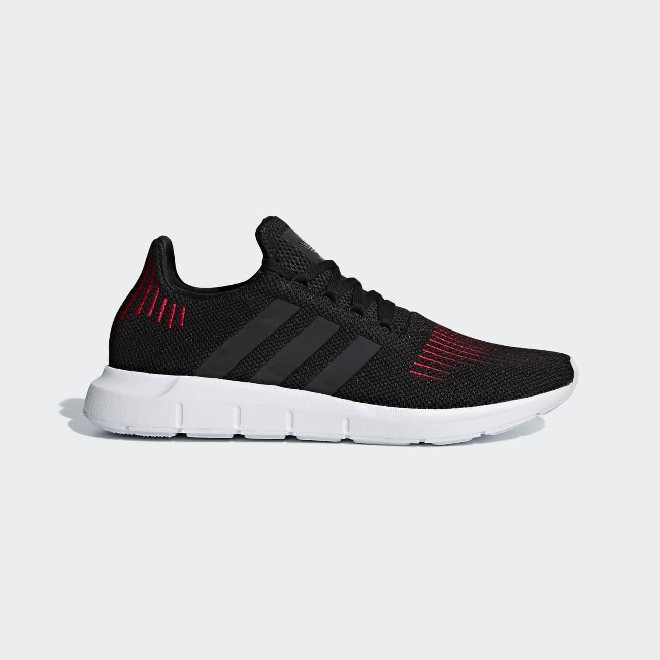 Adidas Swift Run Női Utcai Cipő - Fekete [D82464]